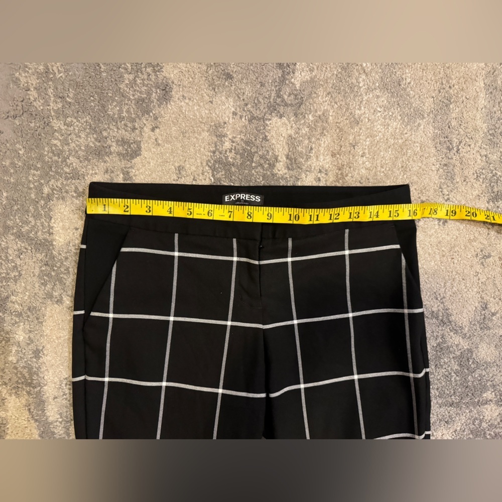 Express Black and White Grid Pattern Pants - Picture 5 of 7